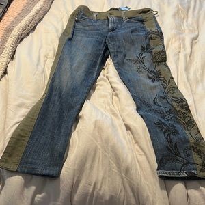 White House Black Market jeans size 10. NWT